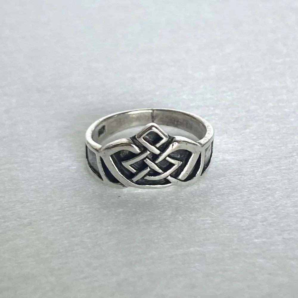 Sterling Silver 925 Celtic Knot V Band Ring Size 7 Celtic Jewelry
